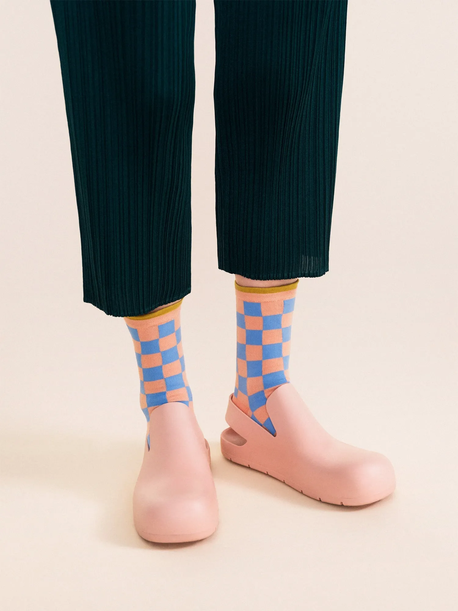 Arcade Crew Socks - Peach