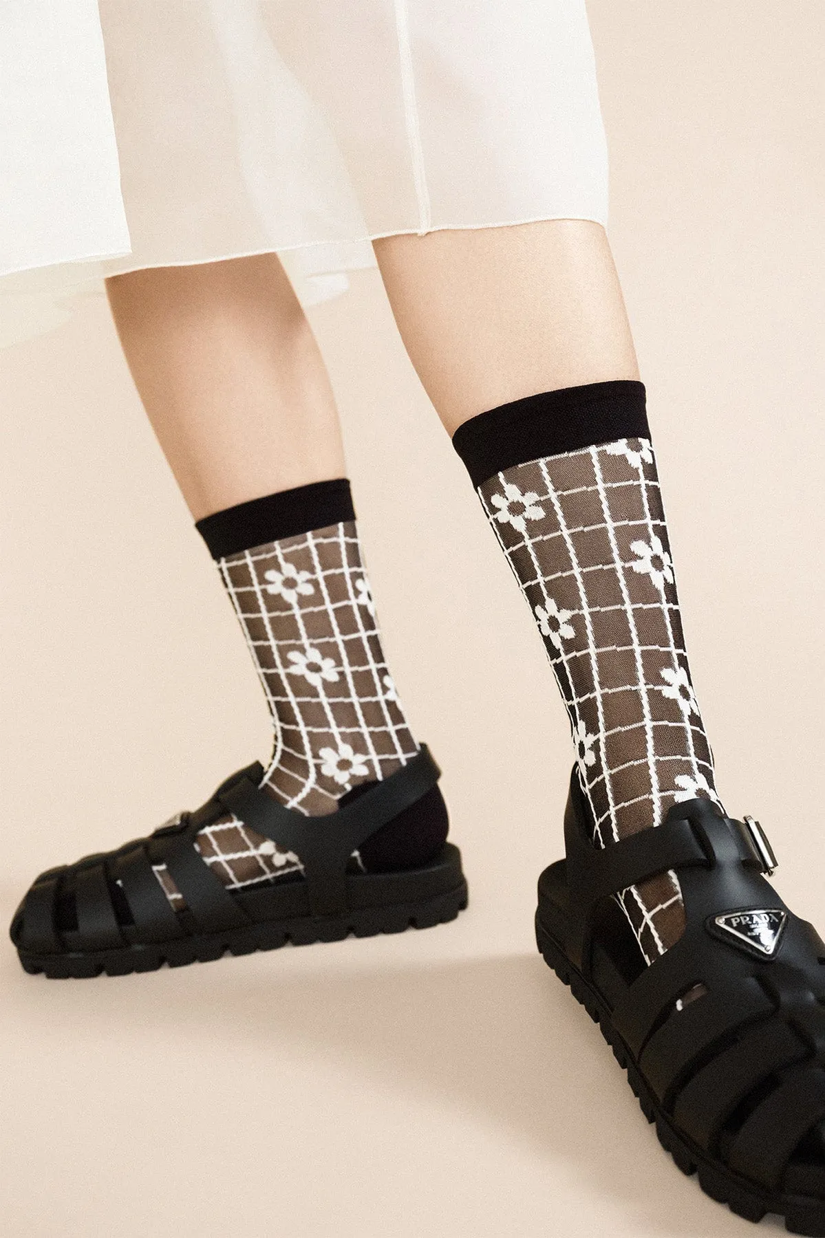 Blossom Sheer Crew Socks - Black