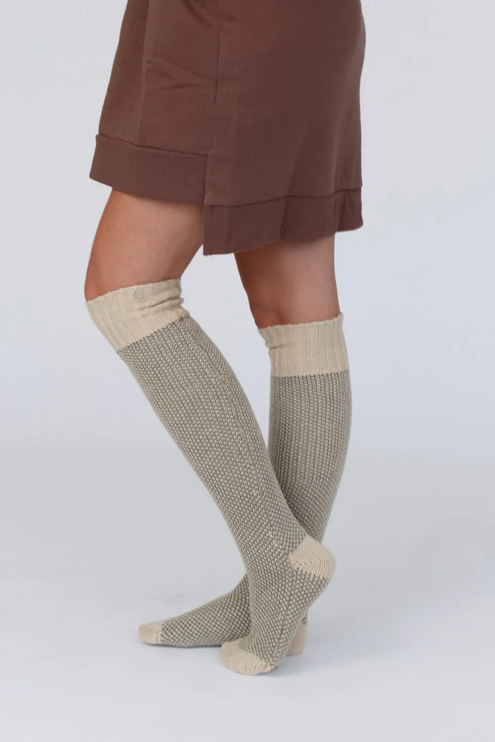 Cozy Cabin Lounge Socks - Oatmeal