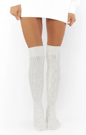 Cozy Cable Knit Socks ~ Ivory