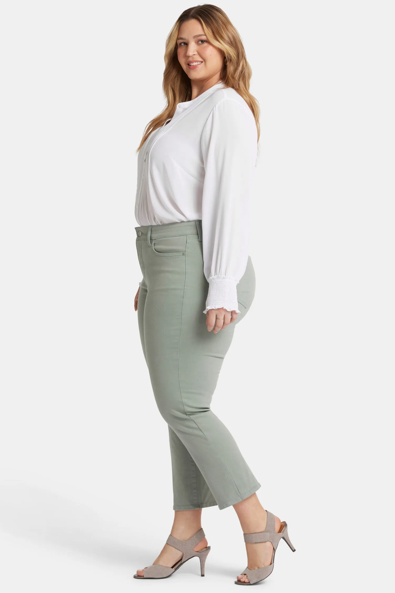 Marilyn Straight Ankle Jeans In Plus Size - Lily Pad