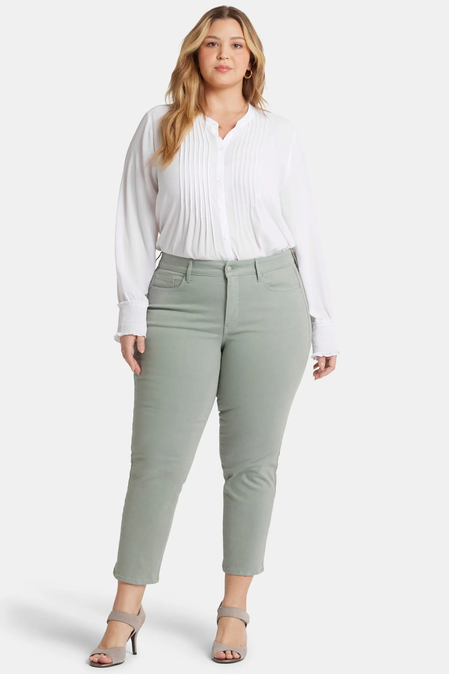 Marilyn Straight Ankle Jeans In Plus Size - Lily Pad