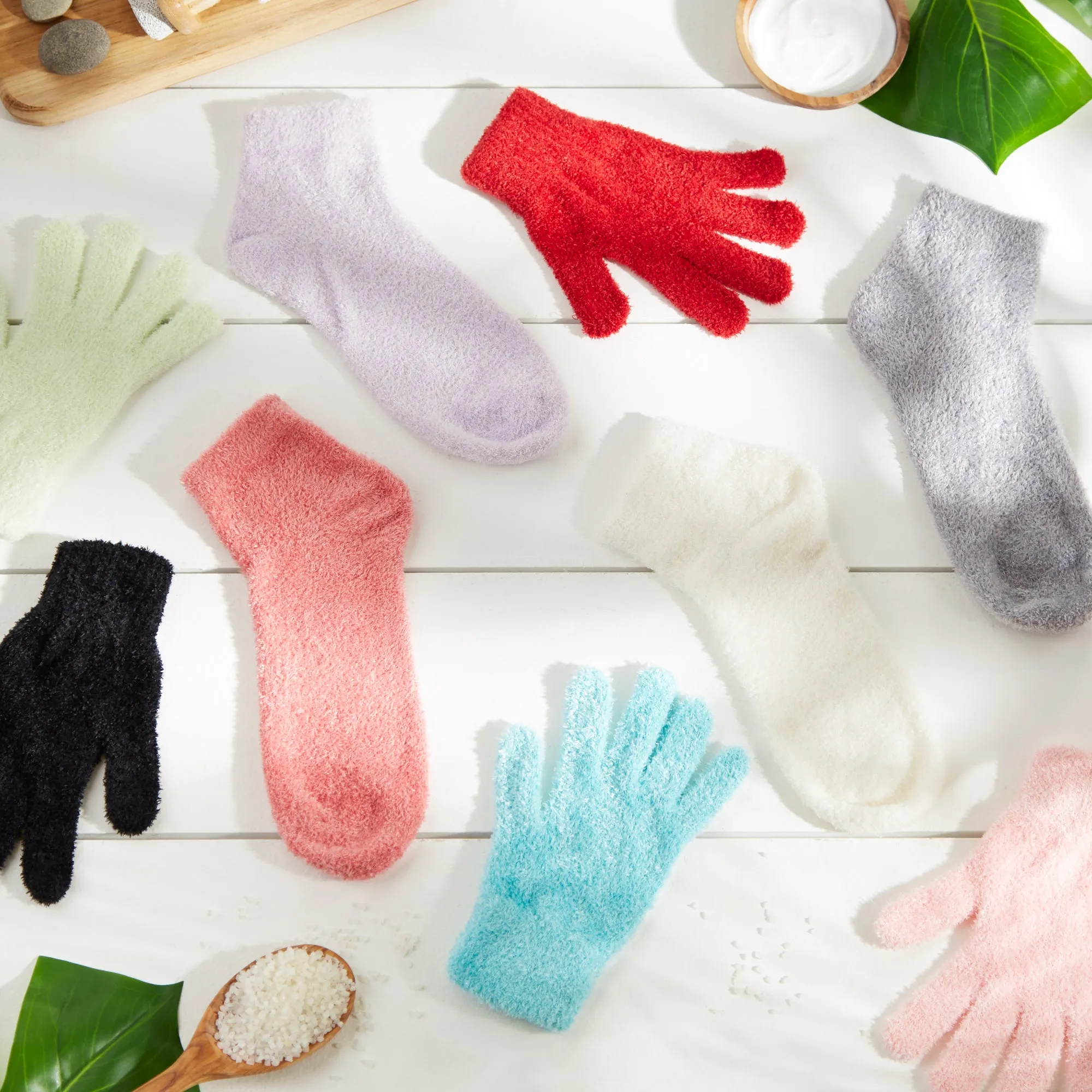 Spa Socks And Gloves Set - Aloe Infused - Gray