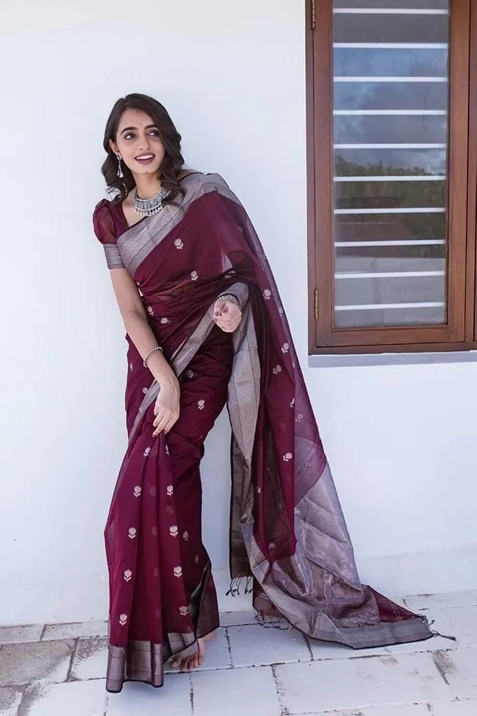 Women's Jacquard Silk Saree